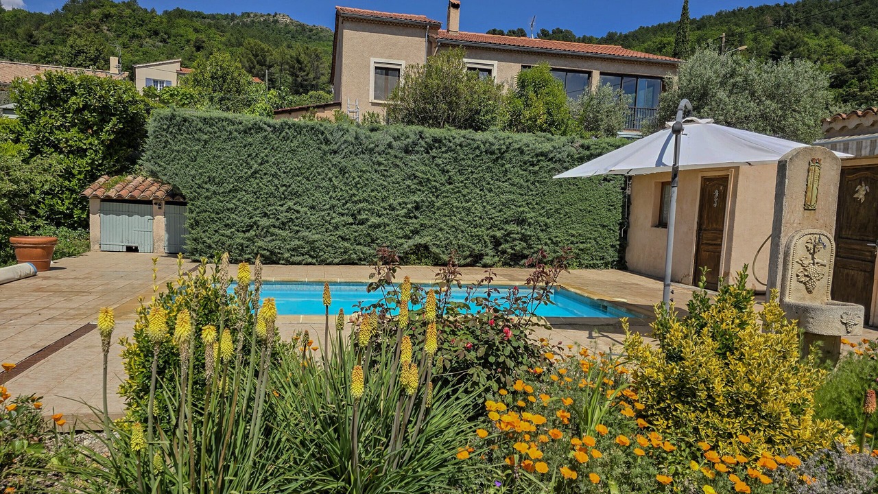 Photo of Outdoor in Volonne