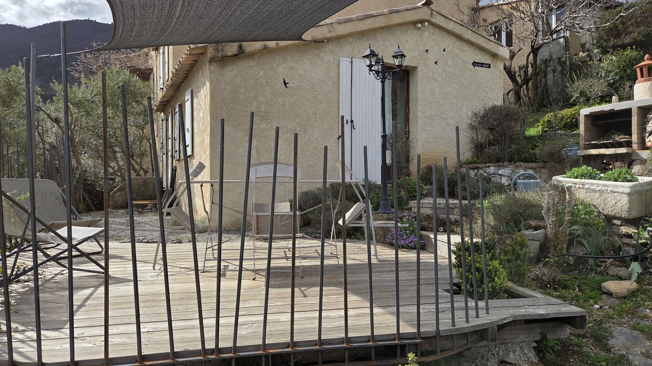 Photo of Patio Balcony in La Robine-sur-Galabre