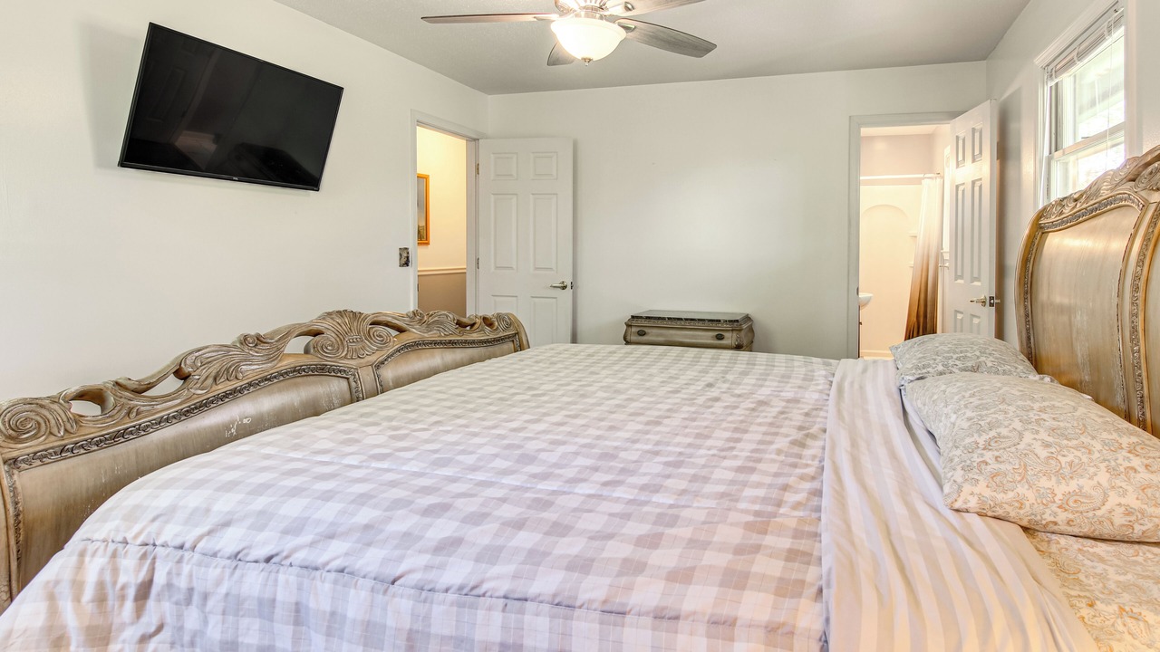 Photo of Bedroom in Pisgah Forest