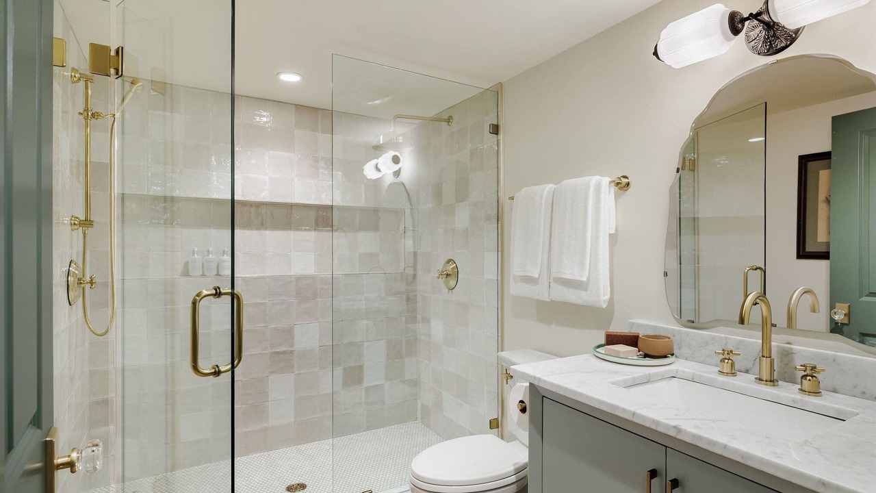 Photo of Bathroom in Touro