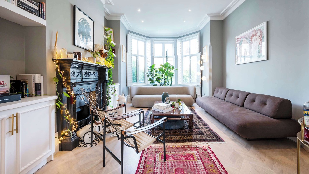 Photo of Livingroom in Mapesbury