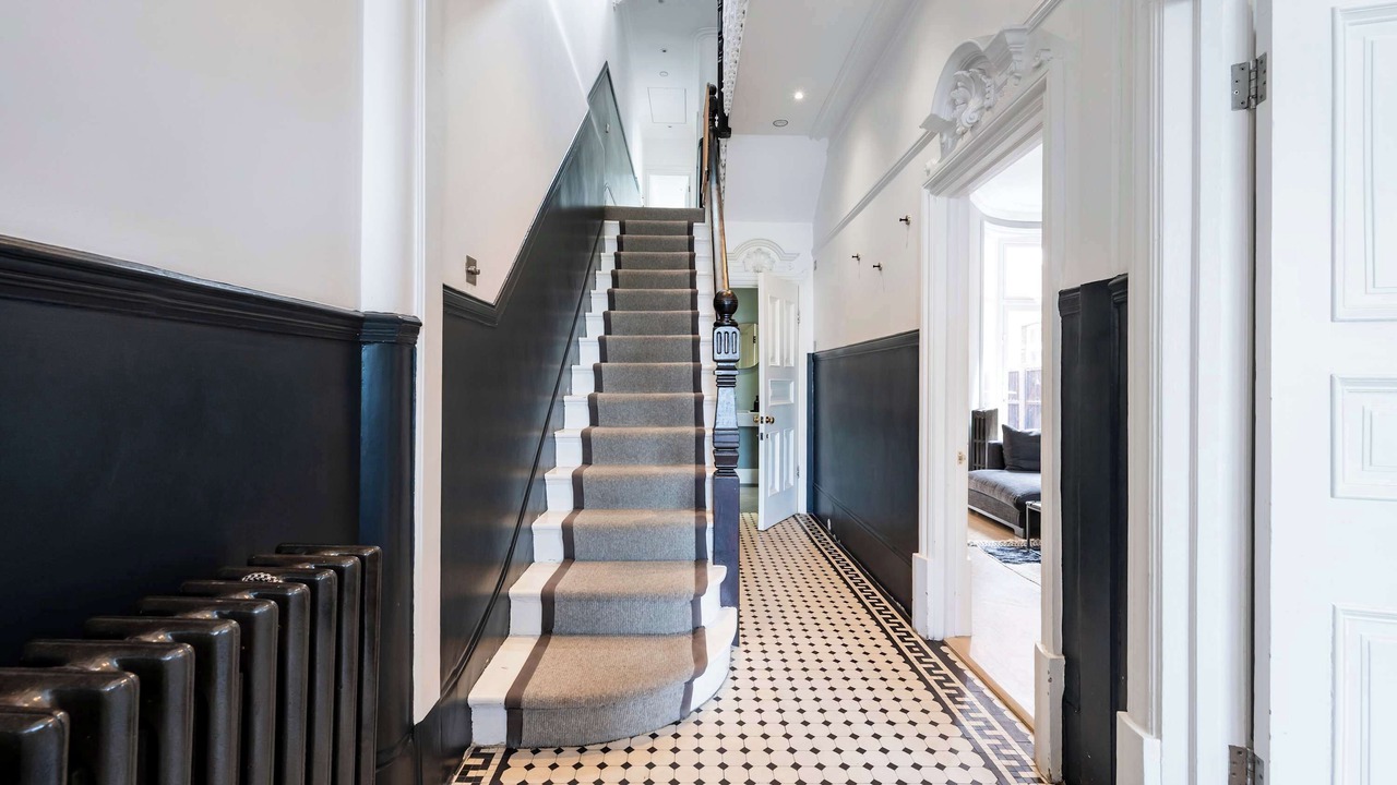 Photo of Others in Mapesbury