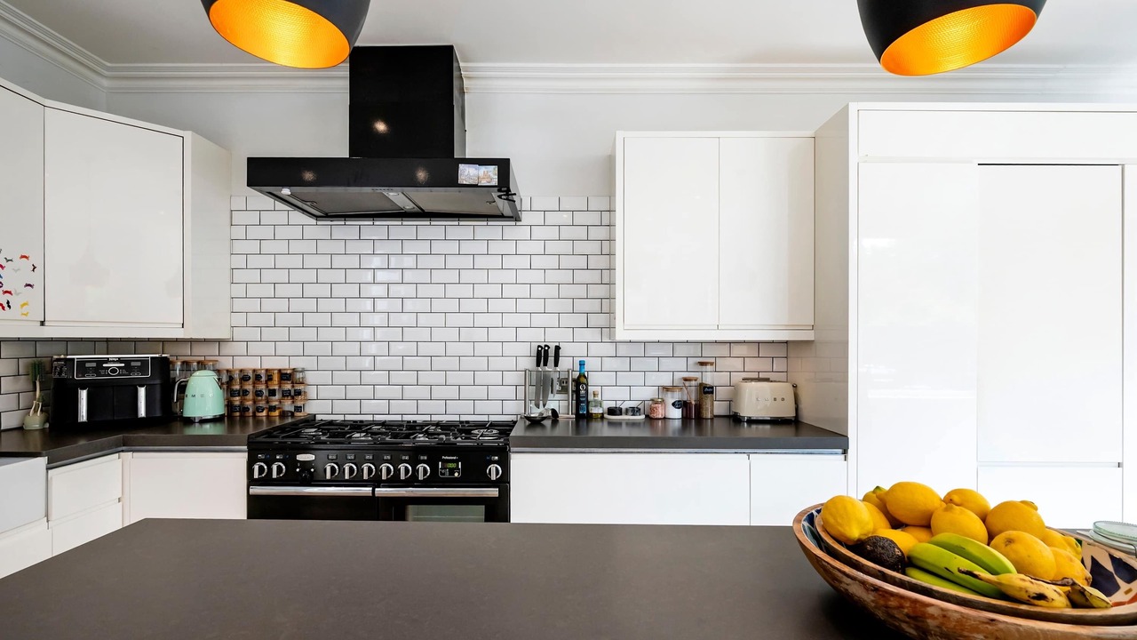 Photo of Kitchen in Mapesbury