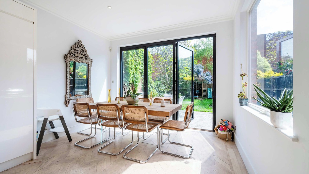 Photo of Others in Mapesbury