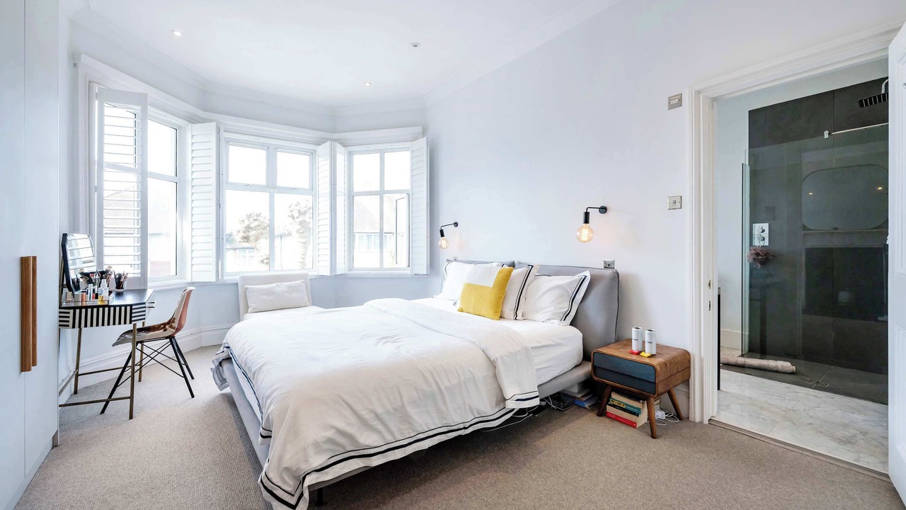 Photo of Bedroom in Mapesbury