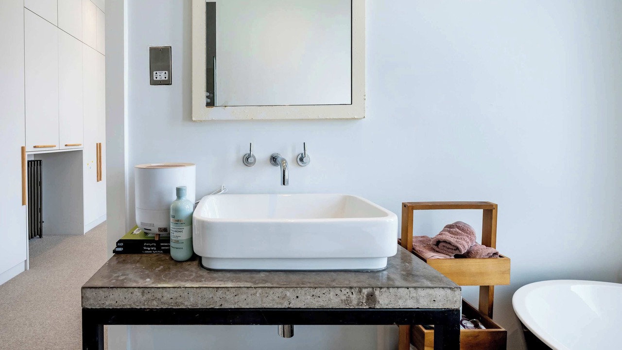 Photo of Bathroom in Mapesbury