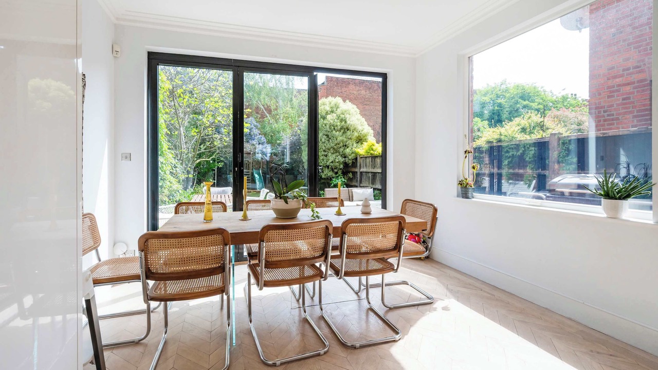 Photo of Others in Mapesbury