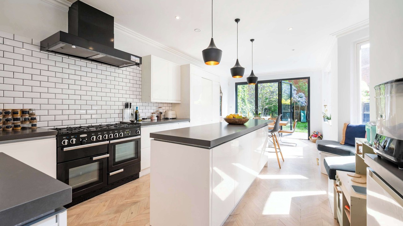 Photo of Kitchen in Mapesbury