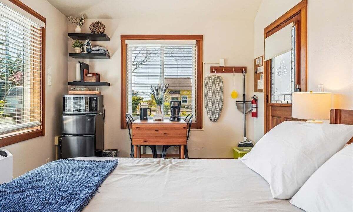 Photo of Bedroom in Cannon Beach