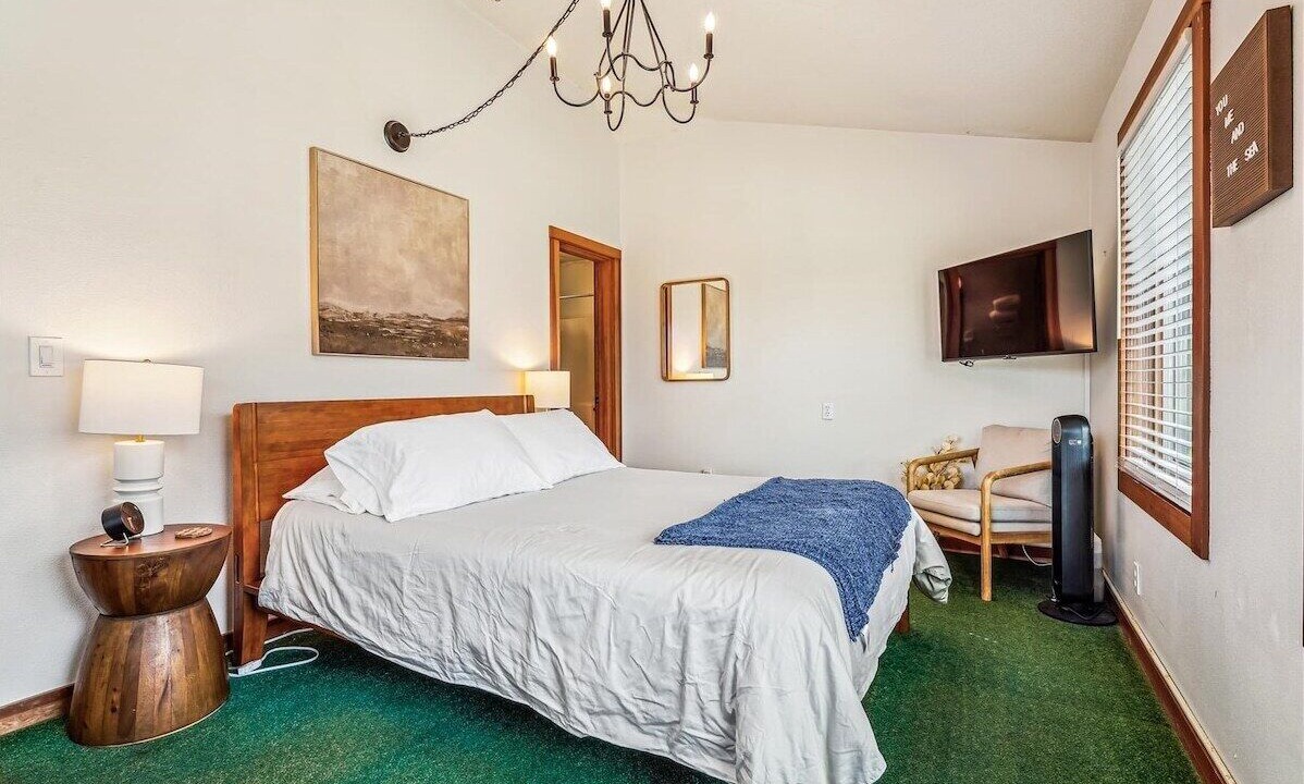 Photo of Bedroom in Cannon Beach