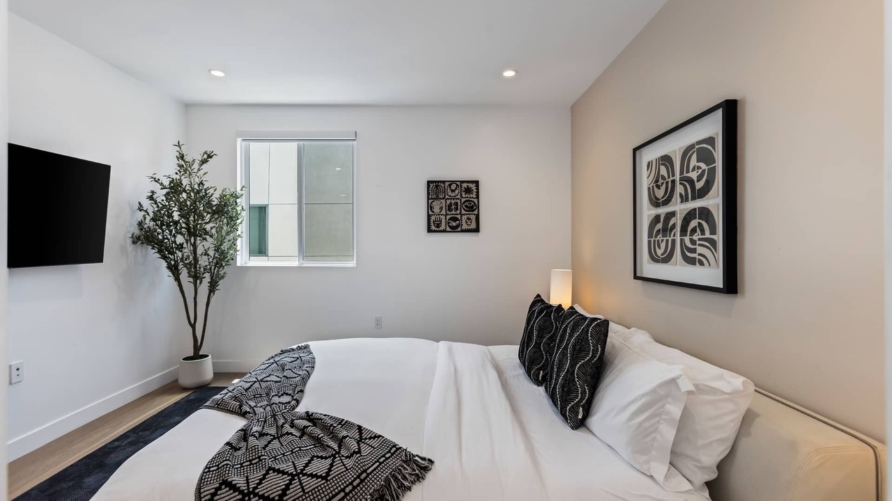 Photo of Bedroom in Hollywood