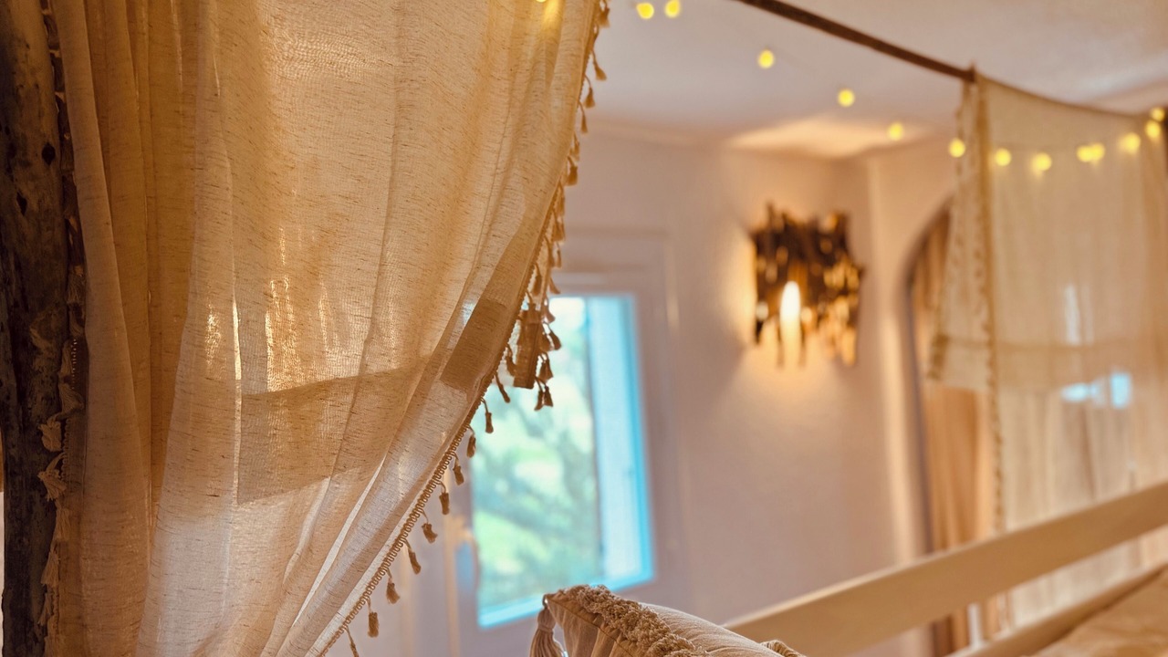 Photo of Bedroom in Saintes-Maries-de-la-Mer