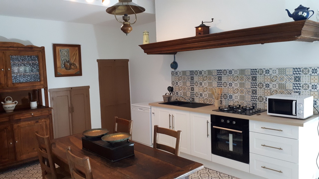 Photo of Kitchen in Saint-Genest-de-Bauzon