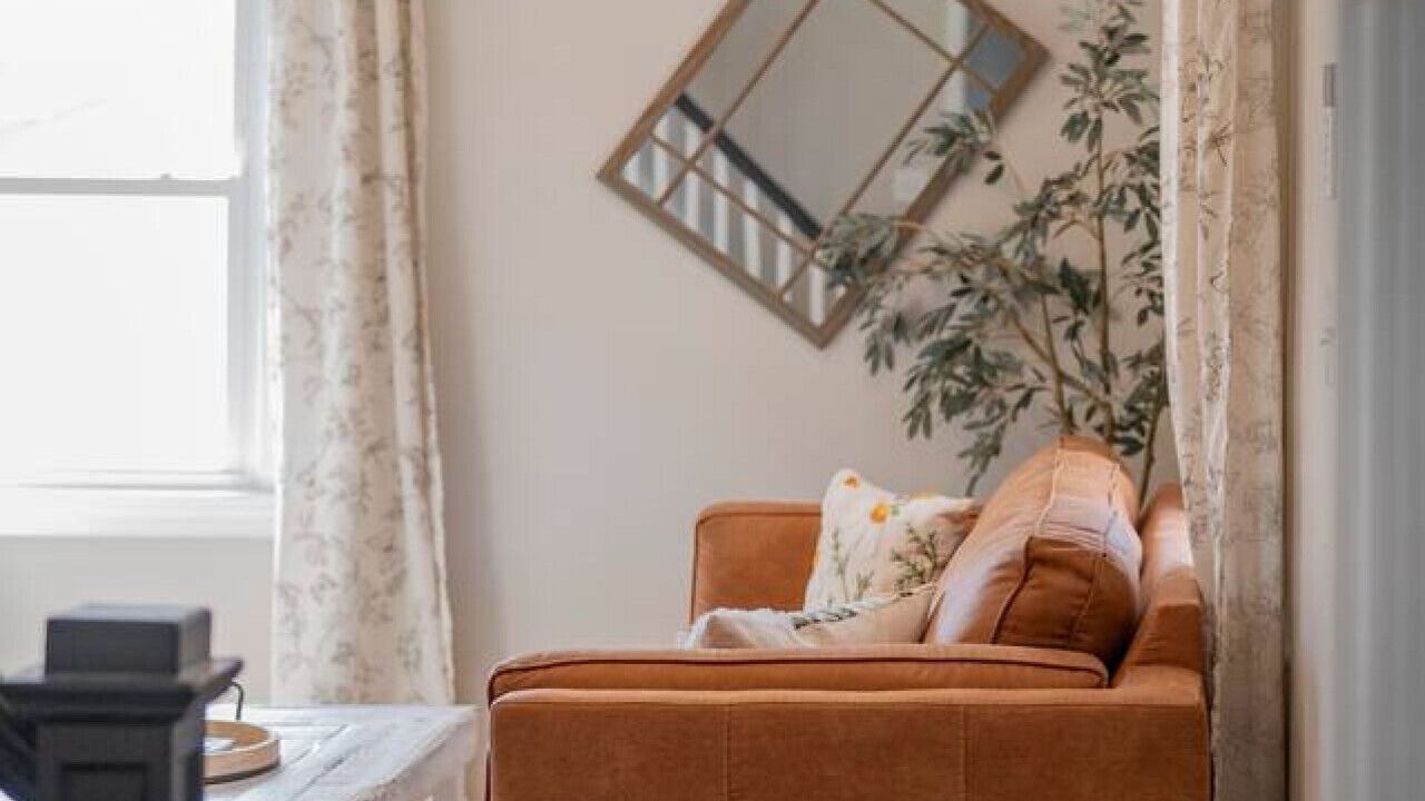 Photo of Livingroom in Madison Heights