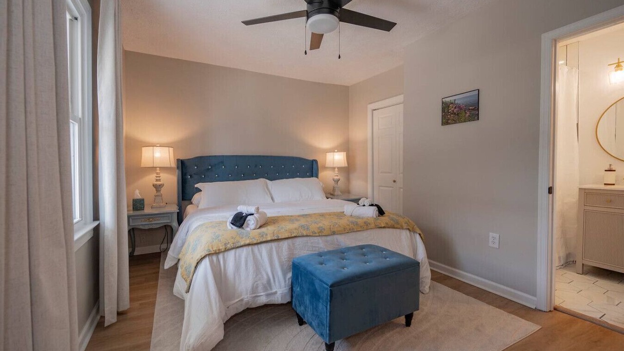 Photo of Bedroom in Madison Heights