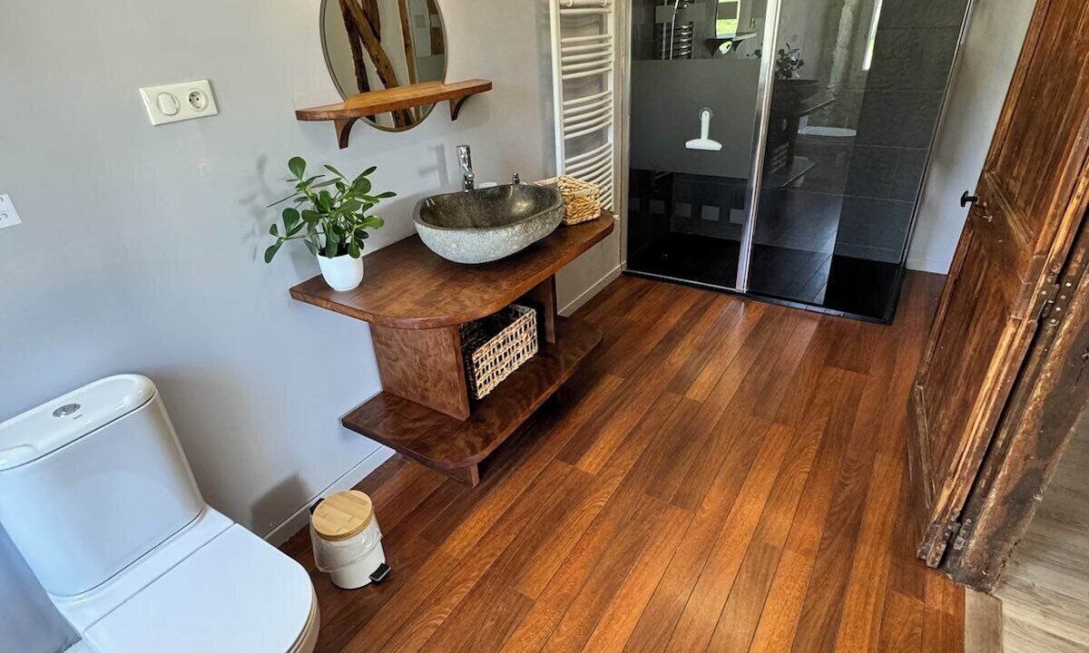 Photo of Bathroom in Aguts