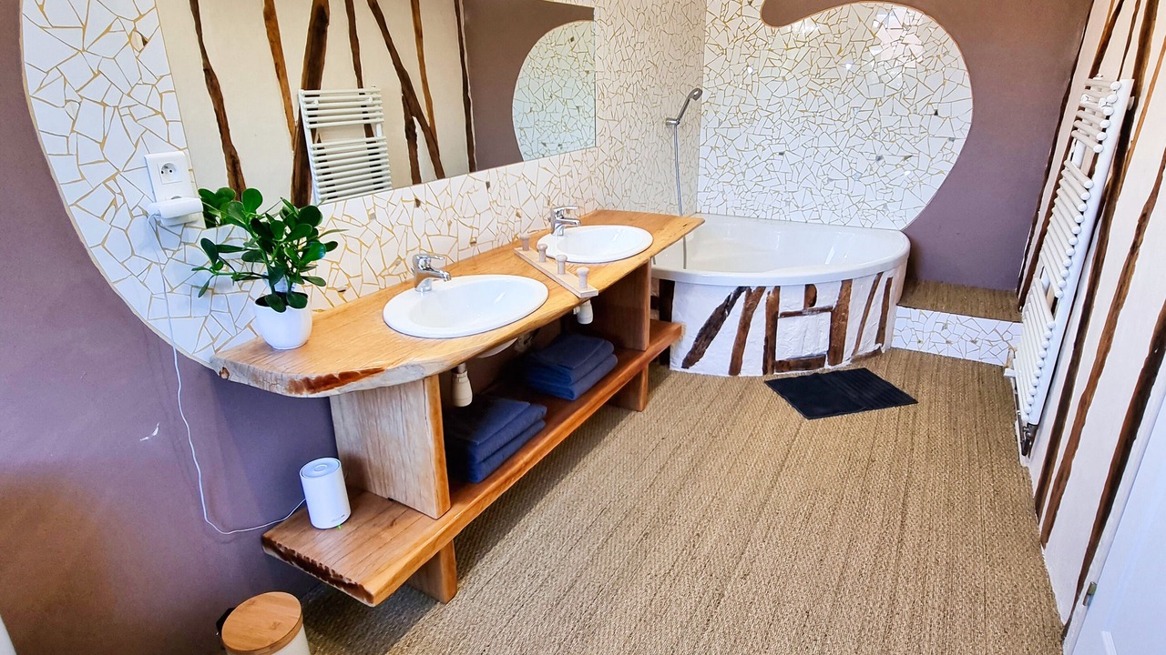 Photo of Bathroom in Aguts