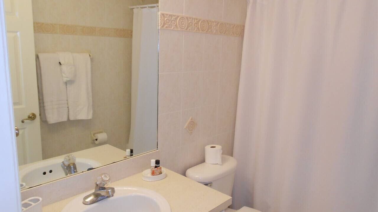 Photo of Bathroom in Hernando