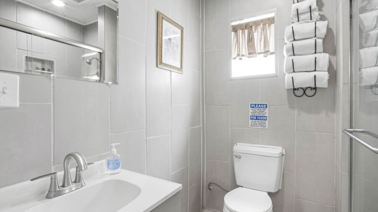 Photo of Bathroom in Durant