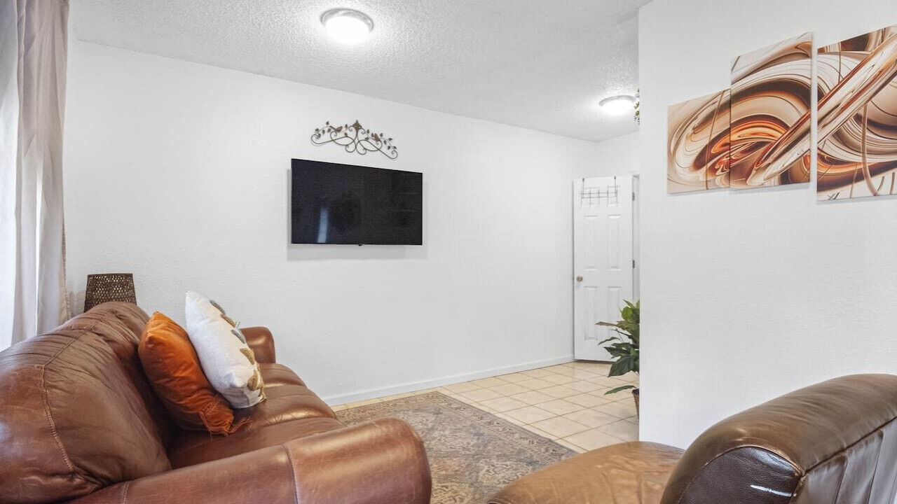 Photo of Livingroom in Durant