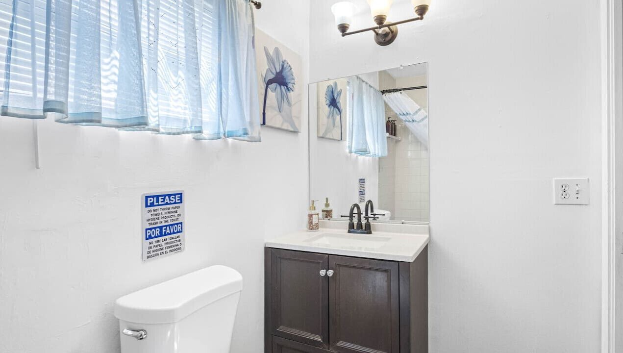 Photo of Bathroom in Durant