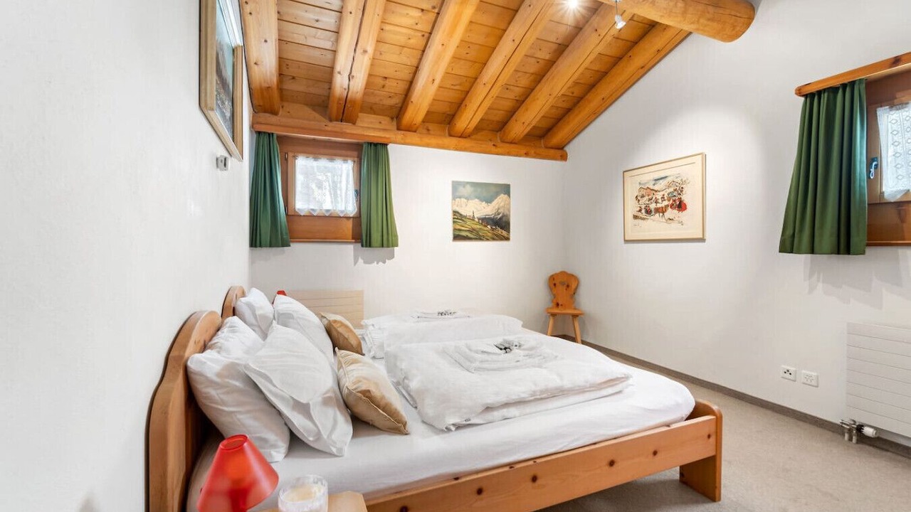 Photo of Bedroom in Madulain