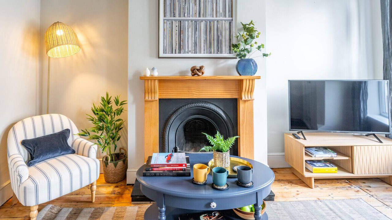 Photo of Livingroom in Eaton