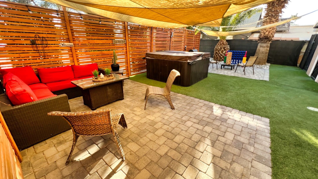 Photo of Patio Balcony in Gateway District