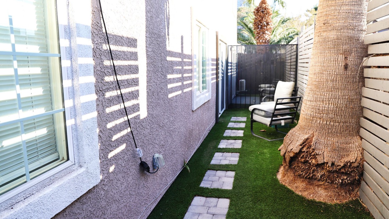 Photo of Patio Balcony in Gateway District