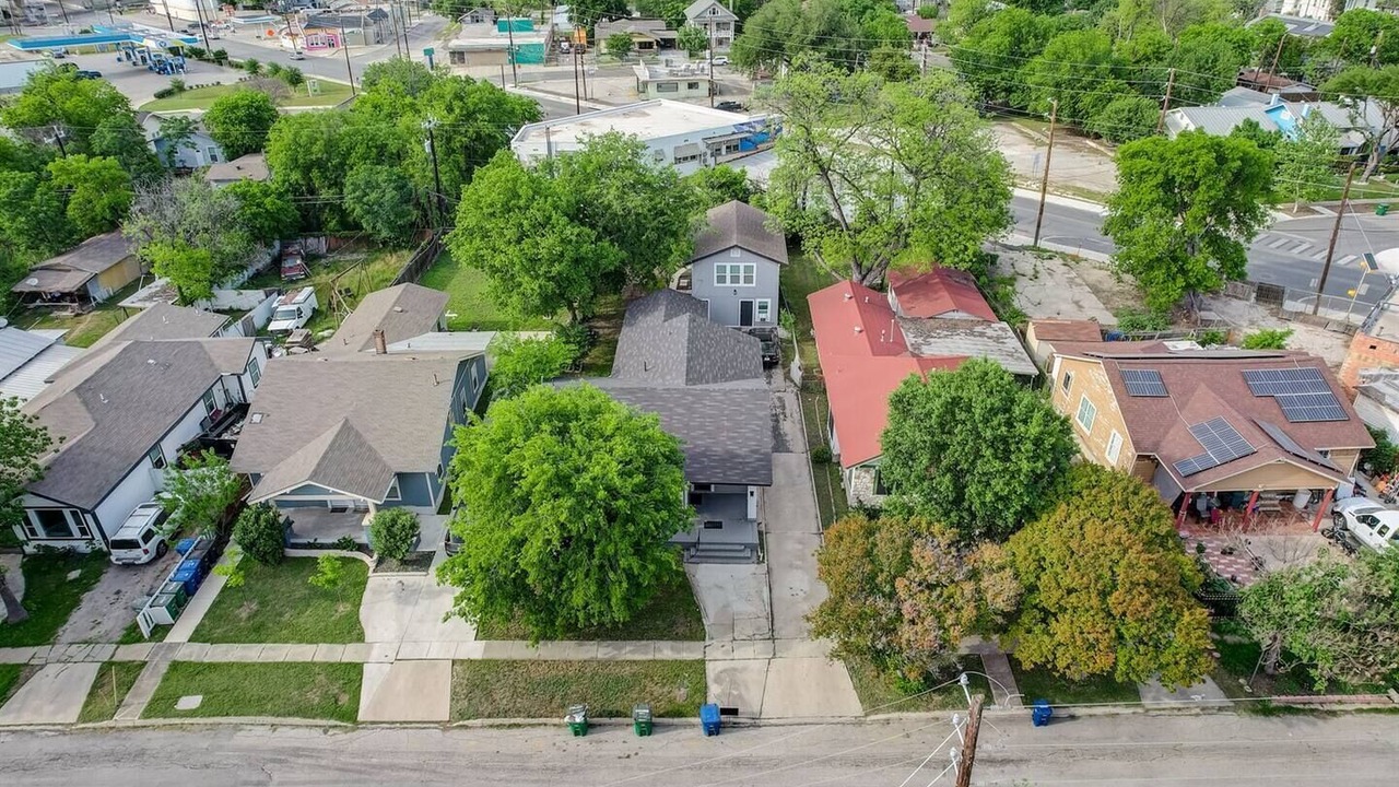 Photo of Outdoor in Woodlawn Lake