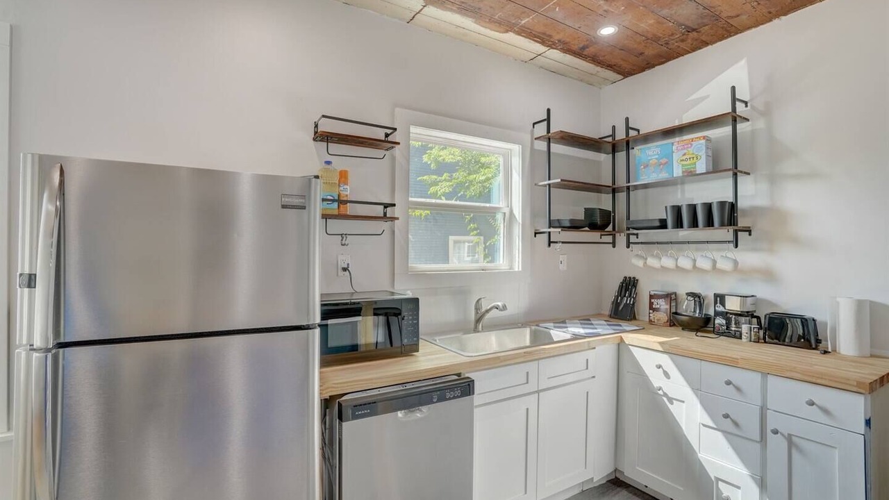 Photo of Kitchen in Woodlawn Lake