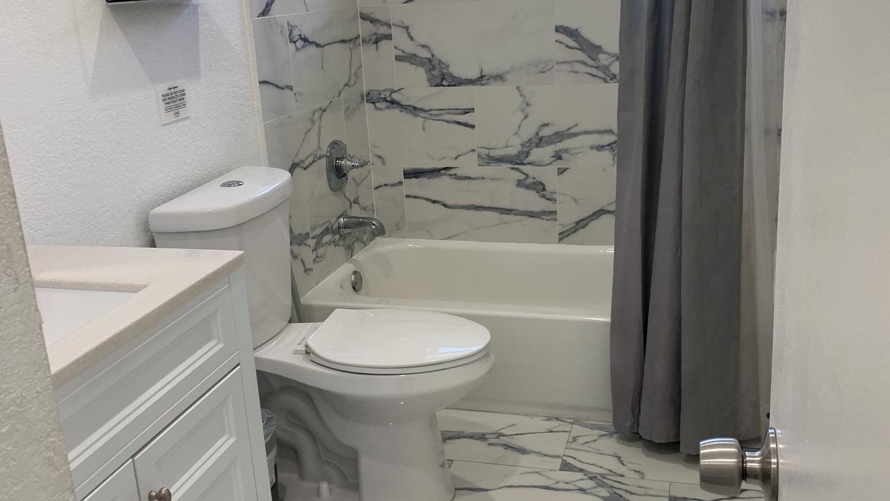 Photo of Bathroom in North Andrews Gardens