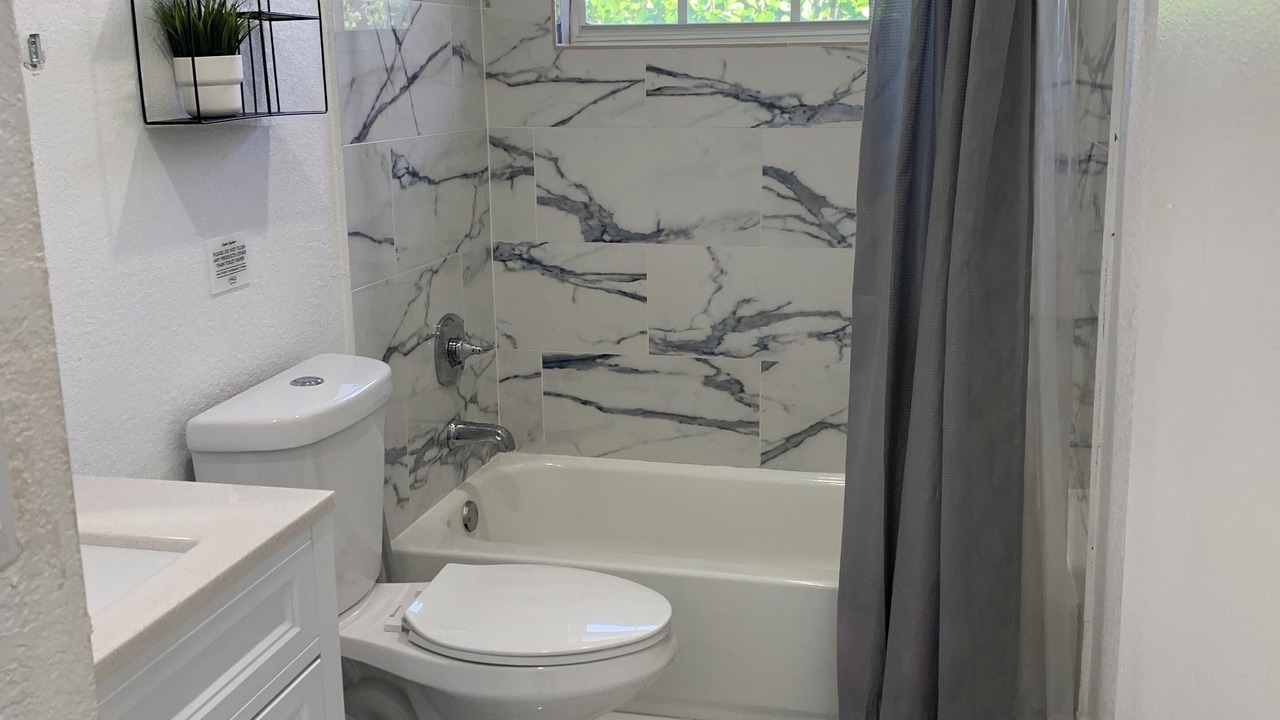 Photo of Bathroom in North Andrews Gardens