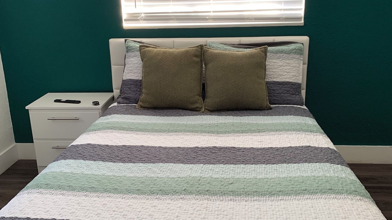 Photo of Bedroom in North Andrews Gardens