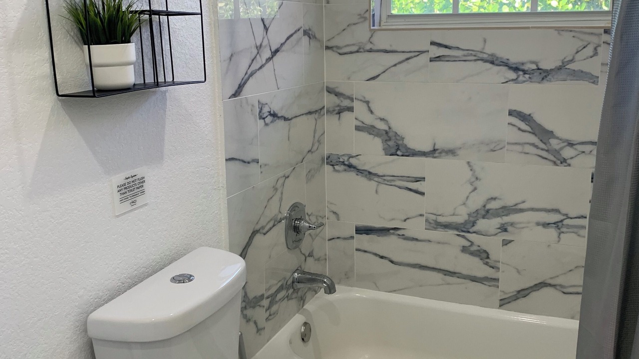 Photo of Bathroom in North Andrews Gardens