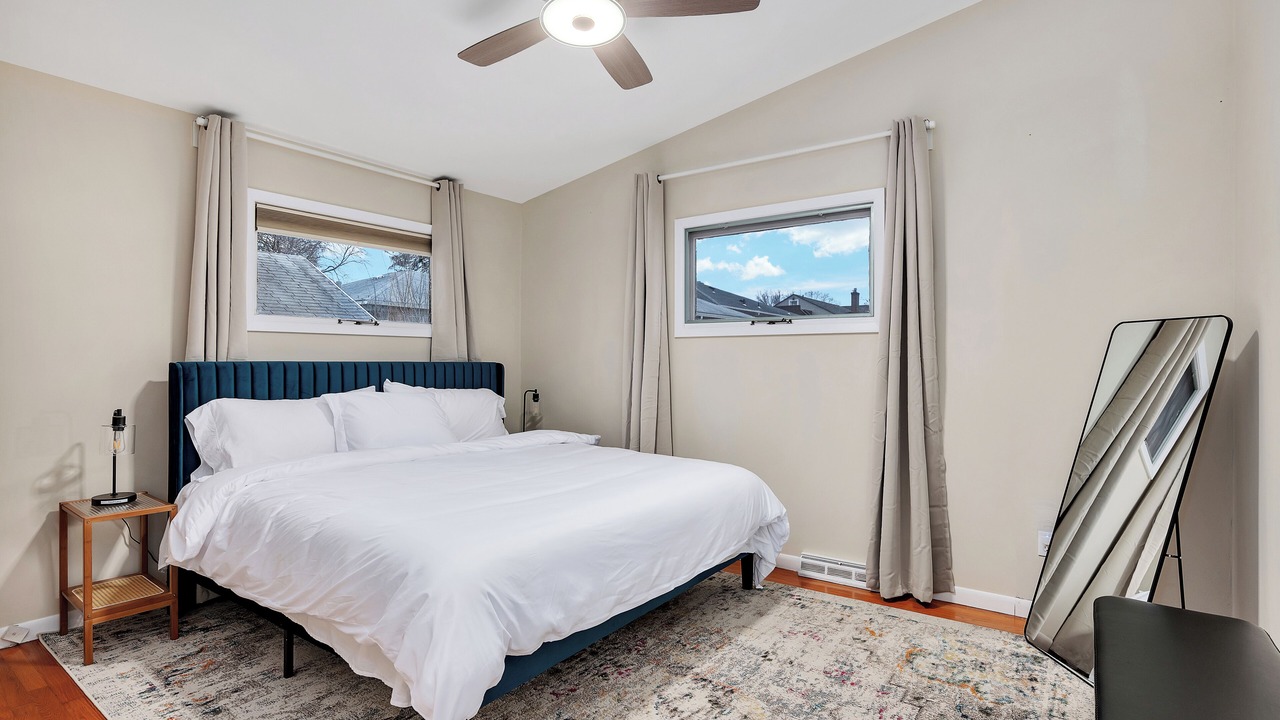 Photo of Others in Albany