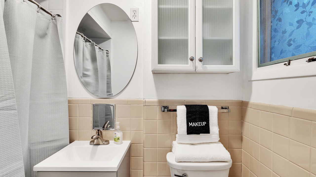 Photo of Others in Albany