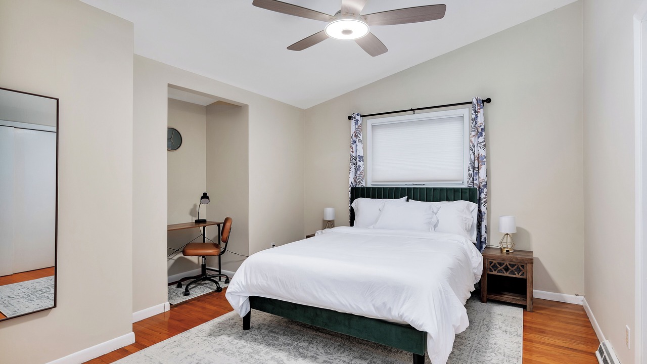 Photo of Others in Albany