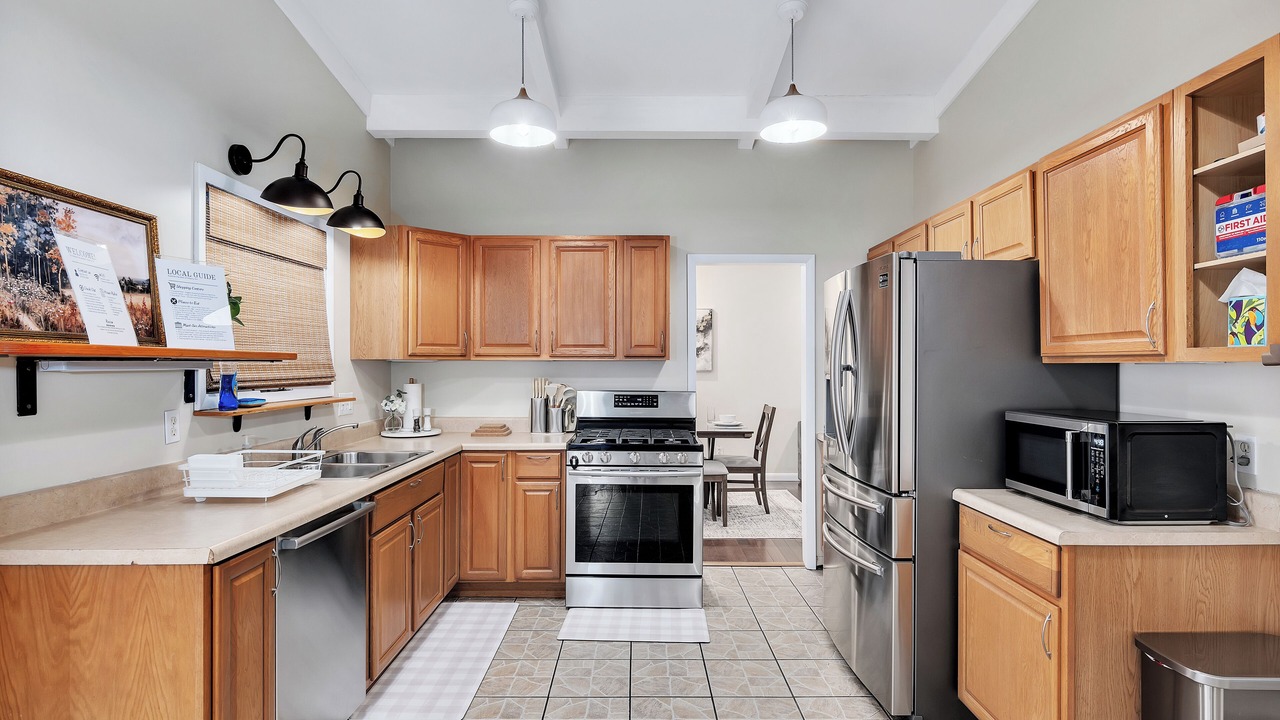 Photo of Others in Albany