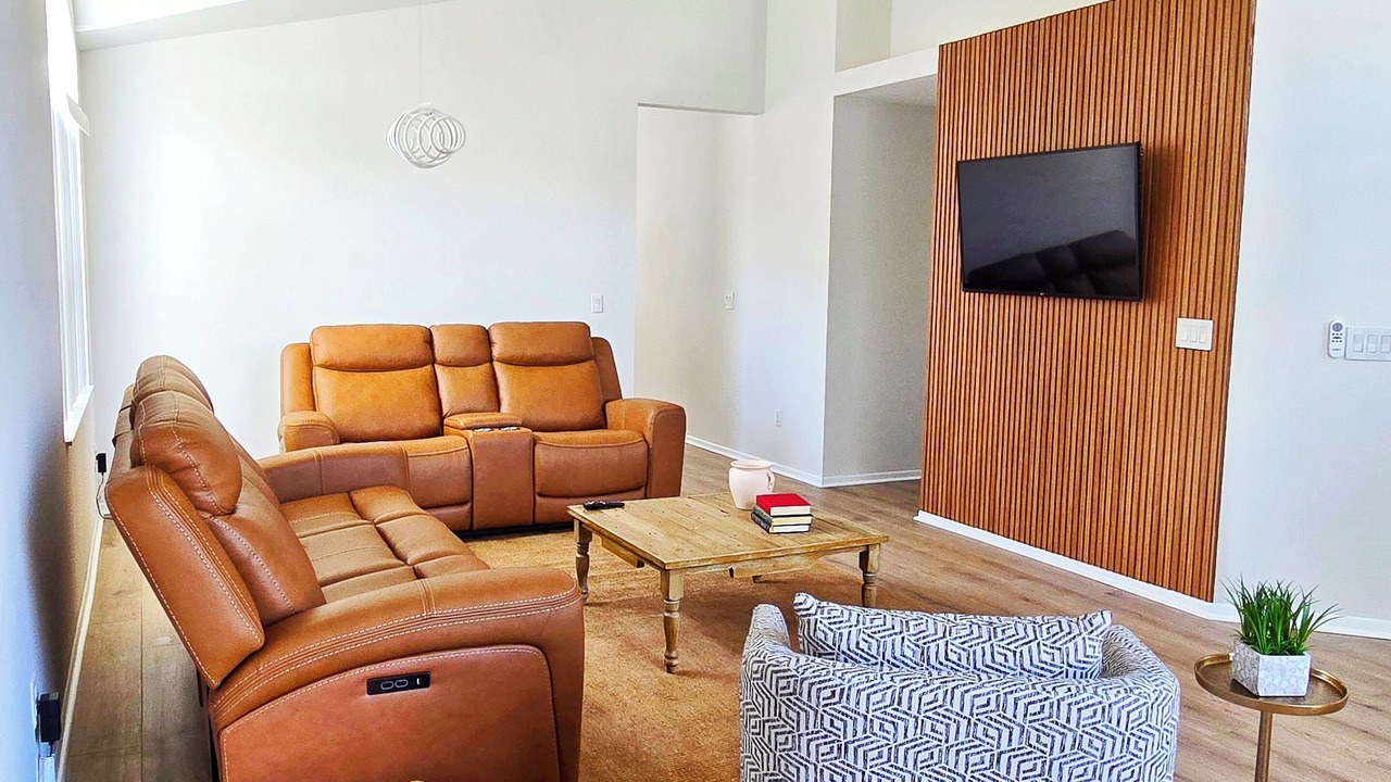 Photo of Livingroom in Lake Davenport Estates