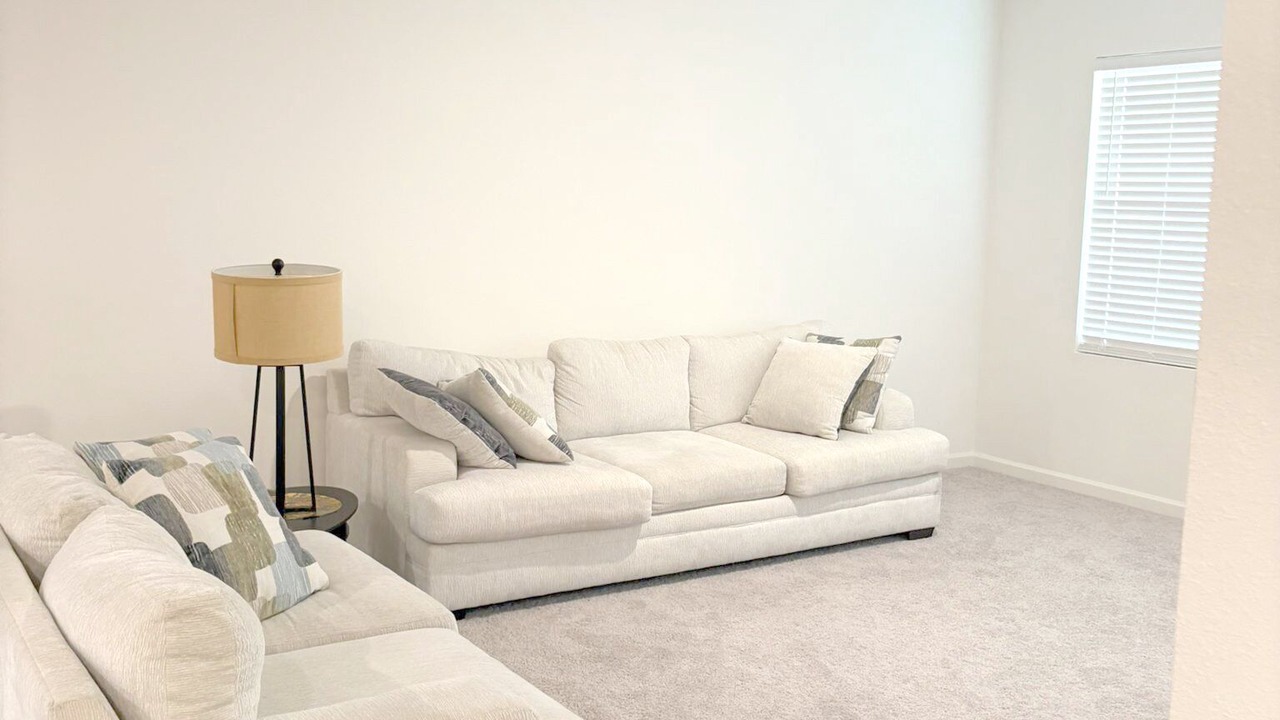 Photo of Livingroom in Weston