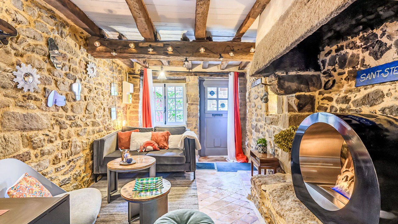 Photo of Livingroom in Port de St Goustan