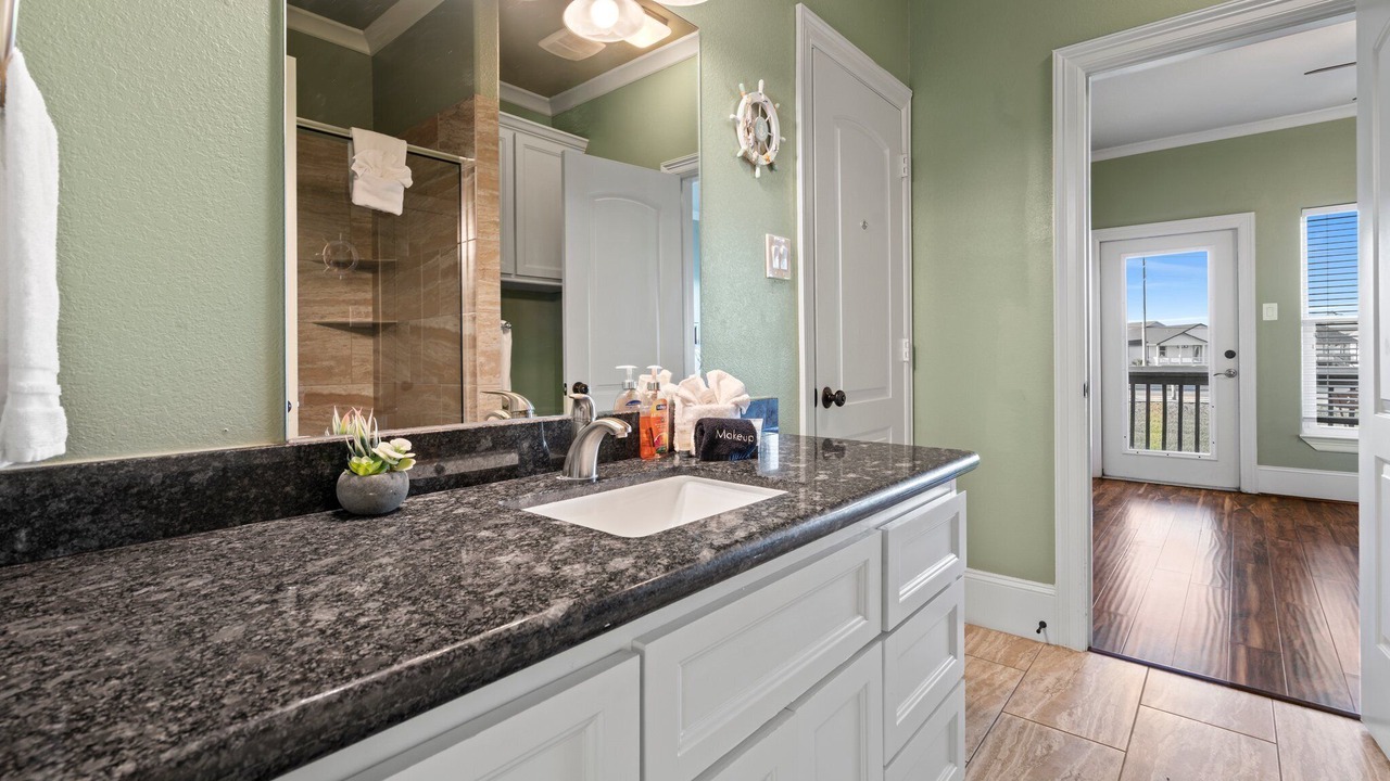Photo of Bathroom in Pointe San Luis