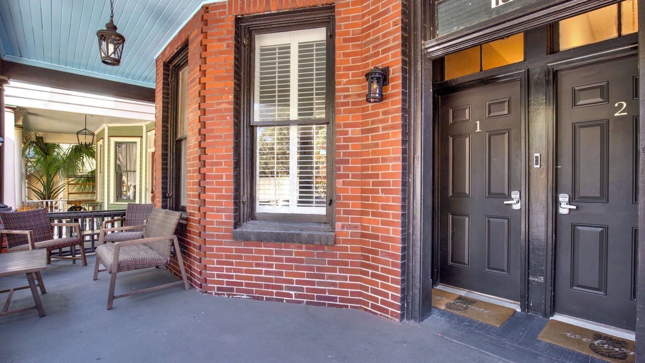 Photo of Outdoor in Metropolitan