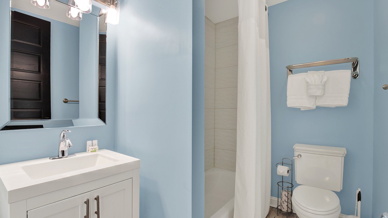 Photo of Bathroom in Metropolitan