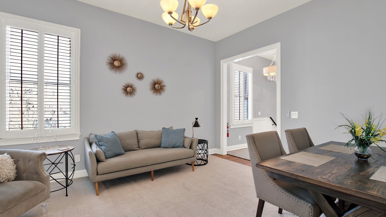 Photo of Others in Metropolitan