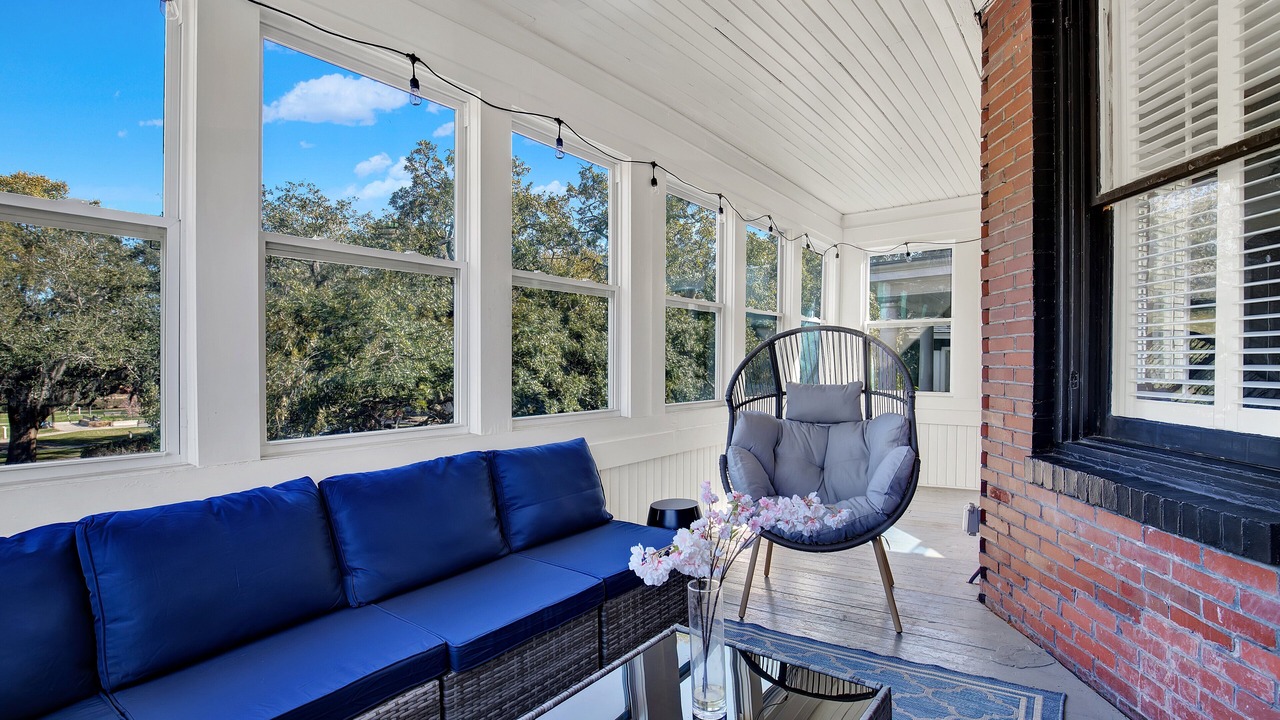 Photo of Livingroom in Metropolitan