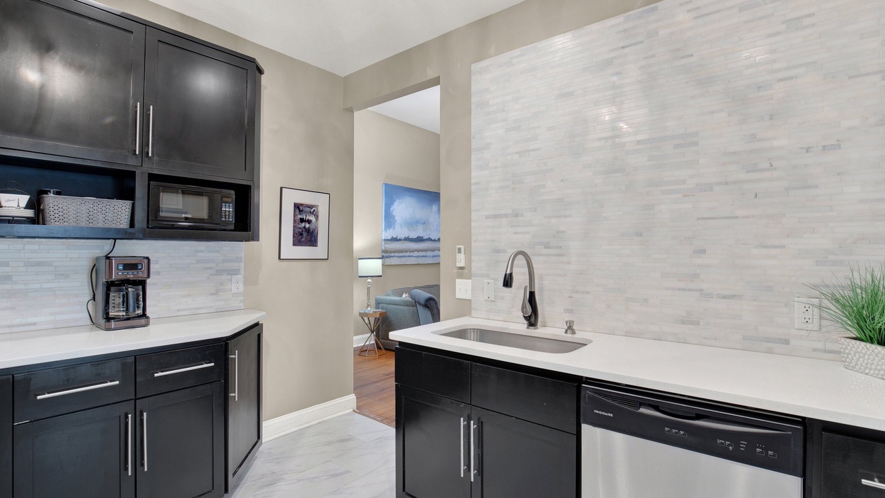 Photo of Others in Thomas Square