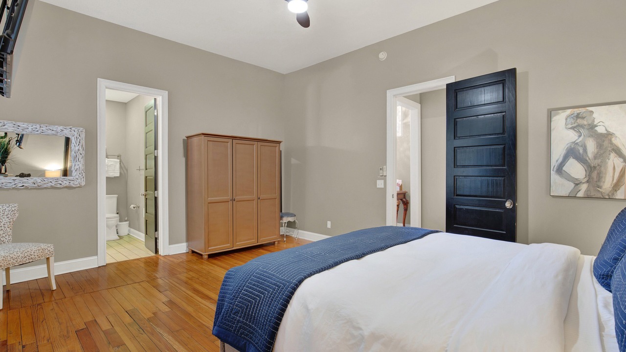 Photo of Bedroom in Thomas Square