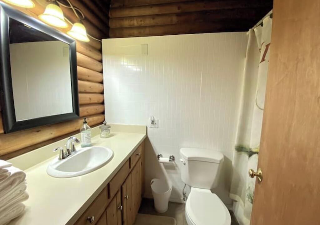 Photo of Bathroom in Ririe